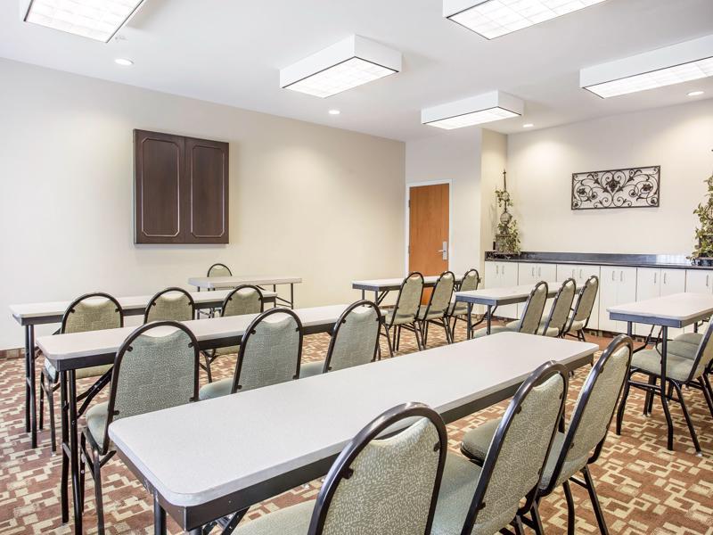 Comfort Inn & Suites Orangeburg Exterior photo