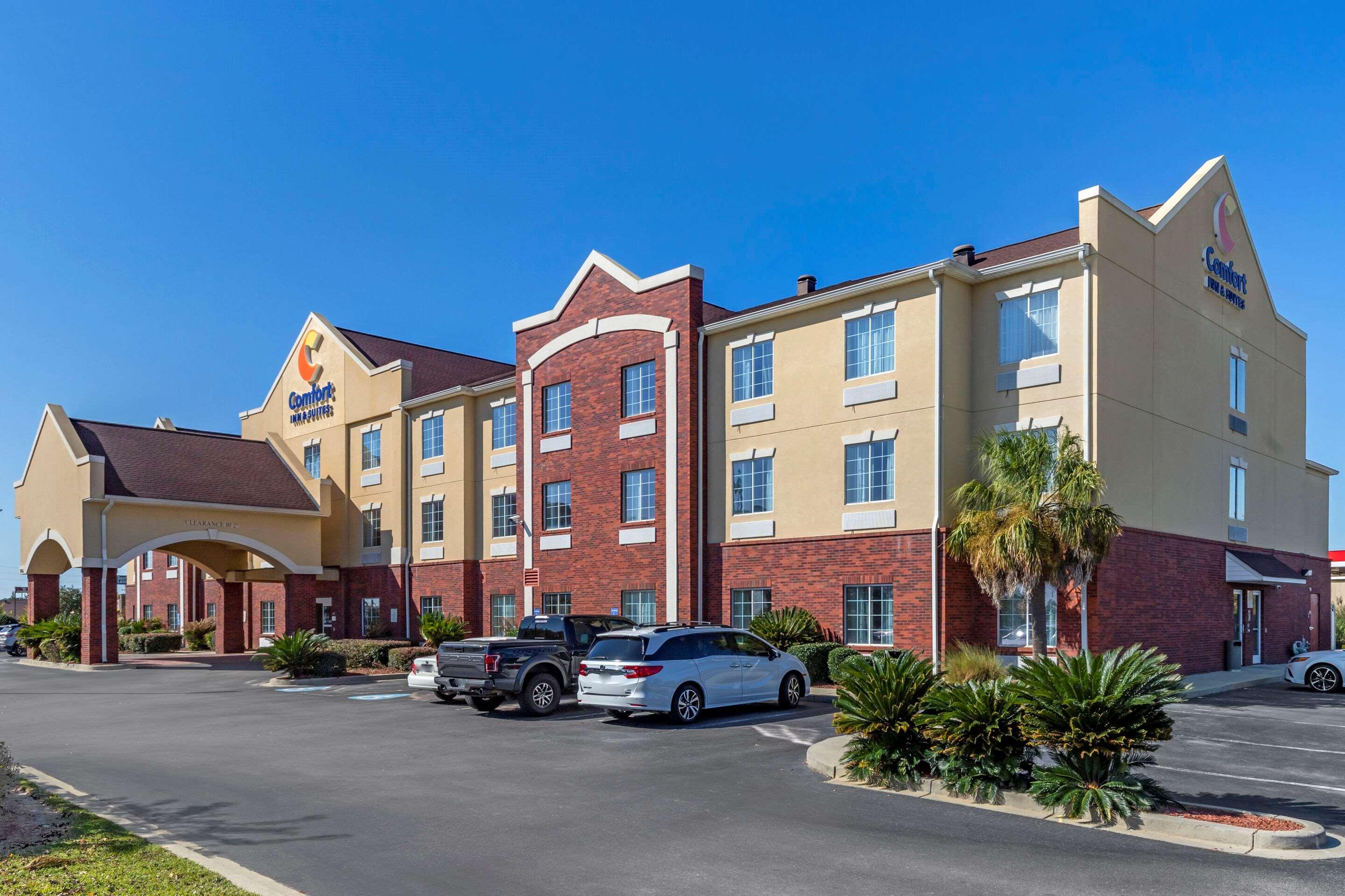Comfort Inn & Suites Orangeburg Exterior photo