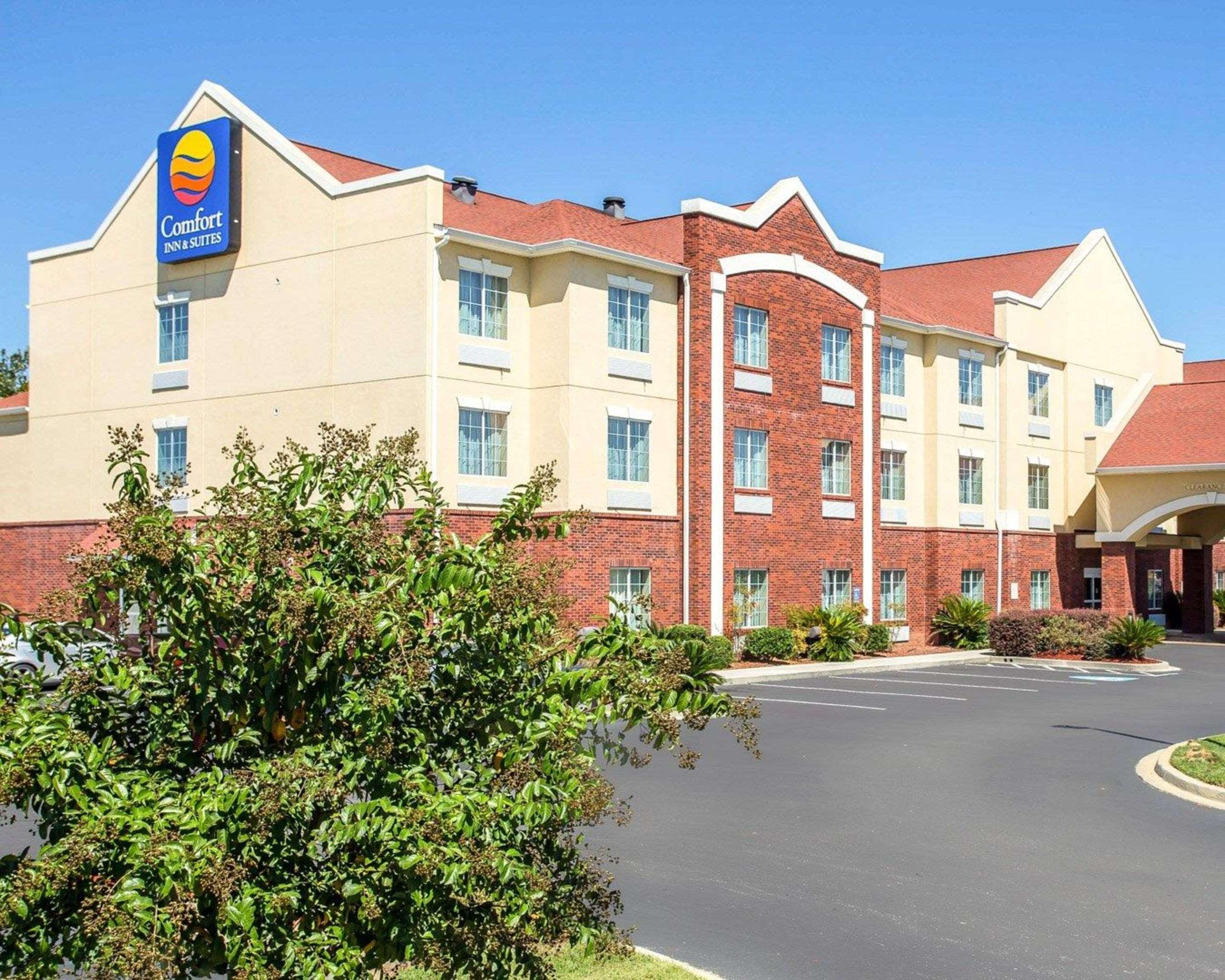 Comfort Inn & Suites Orangeburg Exterior photo
